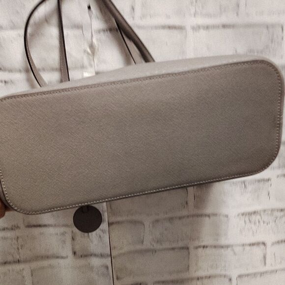 Michael Kors Elegant Gray Tote - Picture 3 of 4